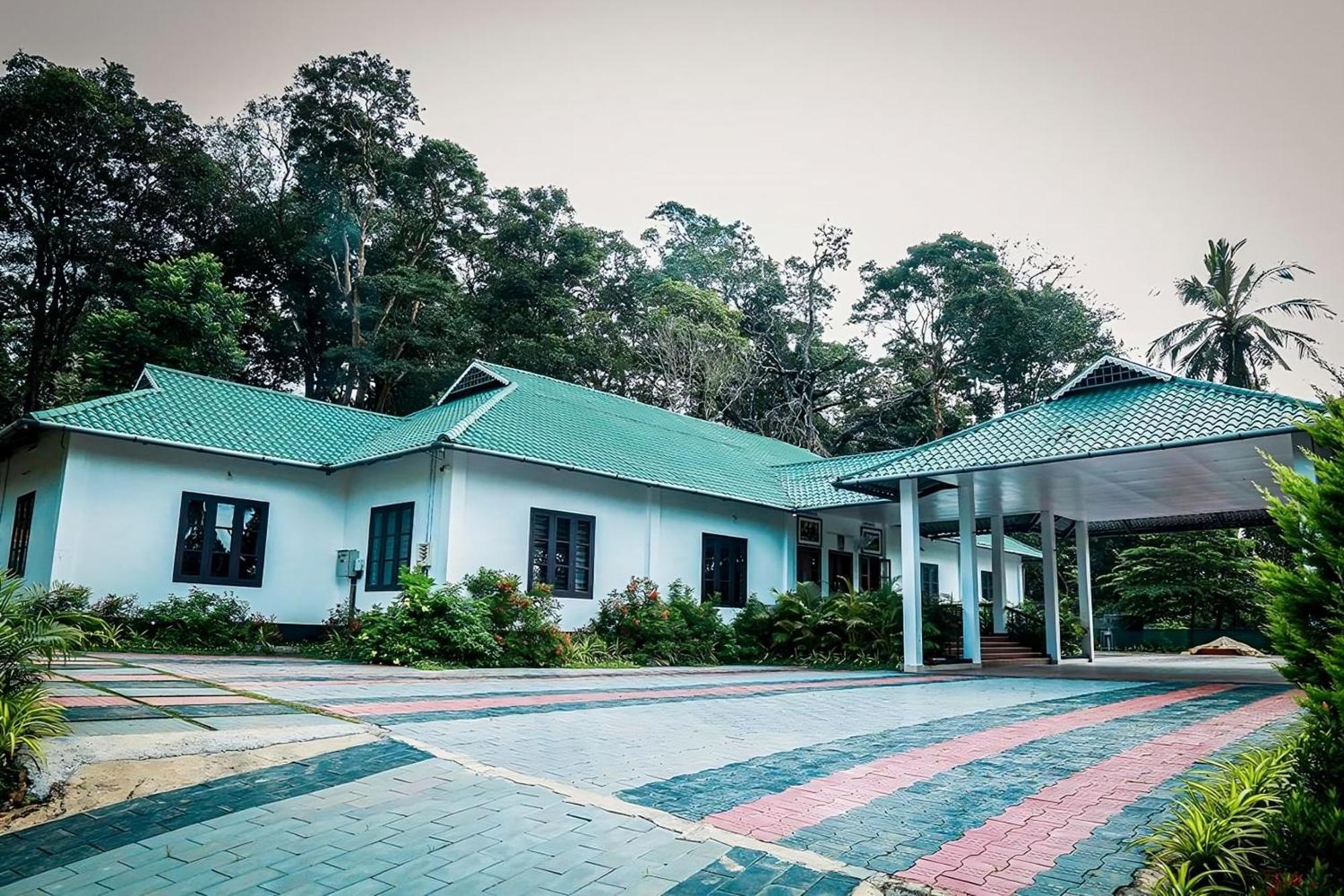 Green Auro By Bob Hotels Wayanad Exterior foto